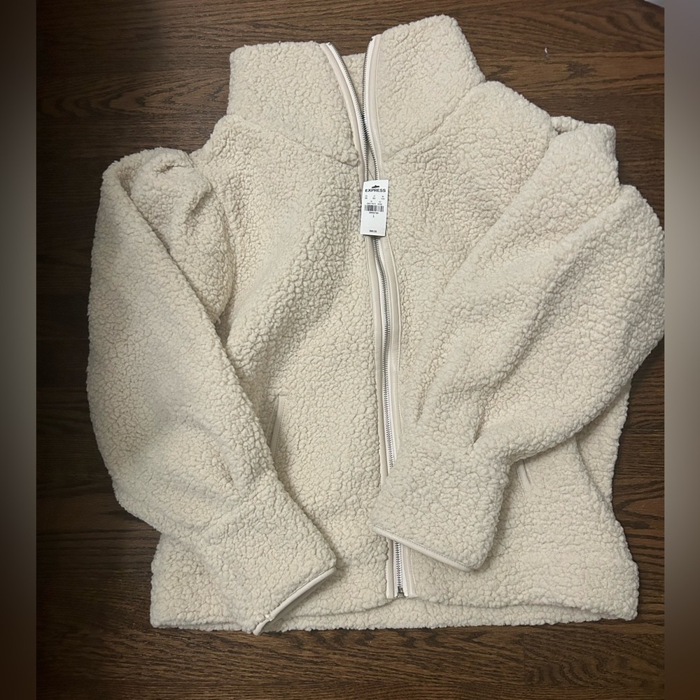 Cream sherpa feel jacket